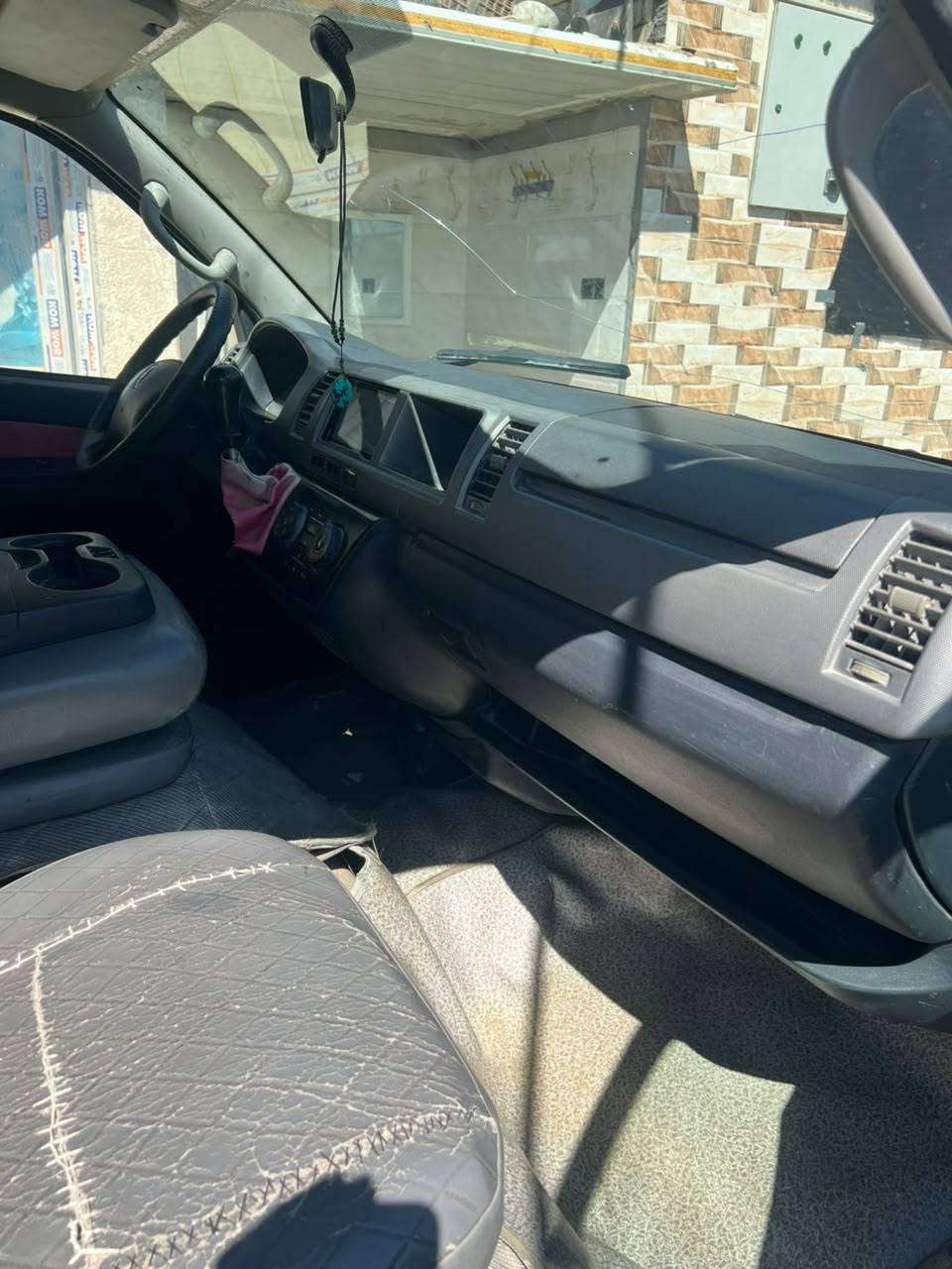 جنبي موديل ١٥ بسمي رقم بغداد دولي
معمره دواير مكينه وكير واكسن نضيفات 
تبريد شغال كهربائيات شغاله منضومه غاز
السعر ١٣٥ وبيه مجال العنوان كربلاء قرب سيطره الابراهيميه رقم *********** مكلف بل نشر

