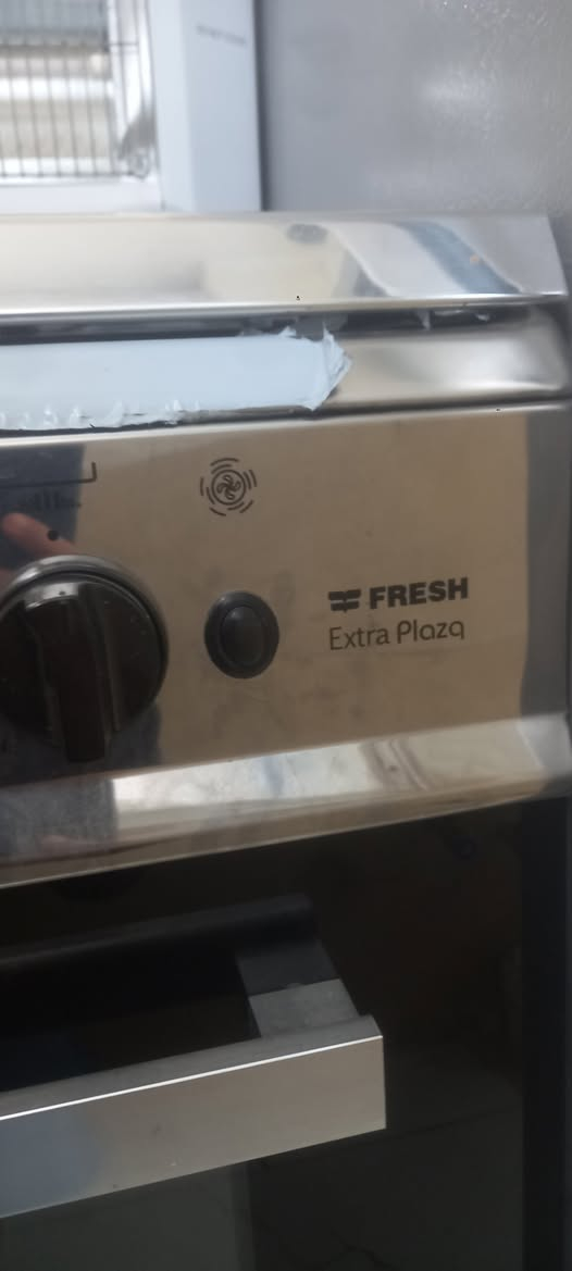 سلام عليكم طباخ جديد للبيع السعر
450 جديد بس فتحت الكارتونه
رقمي ***********
