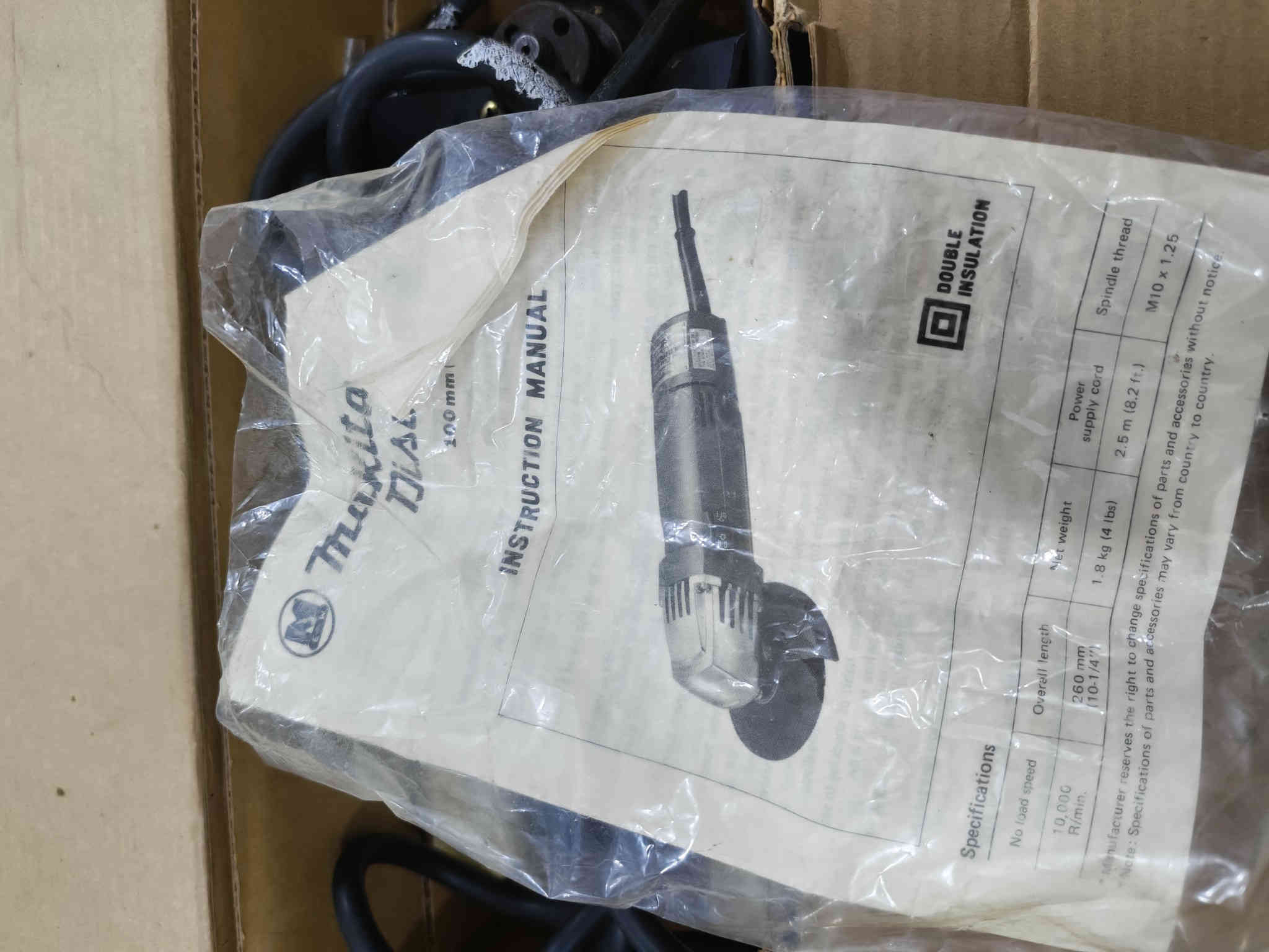 السلام عليكم ورحمة الله وبركاته كوسره ماكته  ياباني مؤسسة  جديده  السعر 85 ألف   يوجد توصيل لجميع المحافظات  ***********
