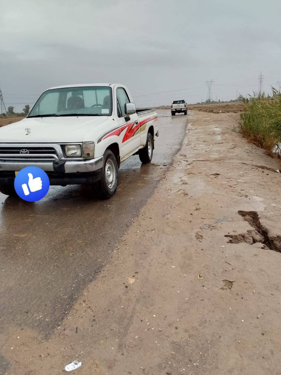 سلام عليكم بيكم جمره موديل 2001 سيارات مكفولة كفاله عامه سياره مكينه كير شرط حداديه جديده مداور مباشر  سعر 78 بيه مجال استفسار ***********
