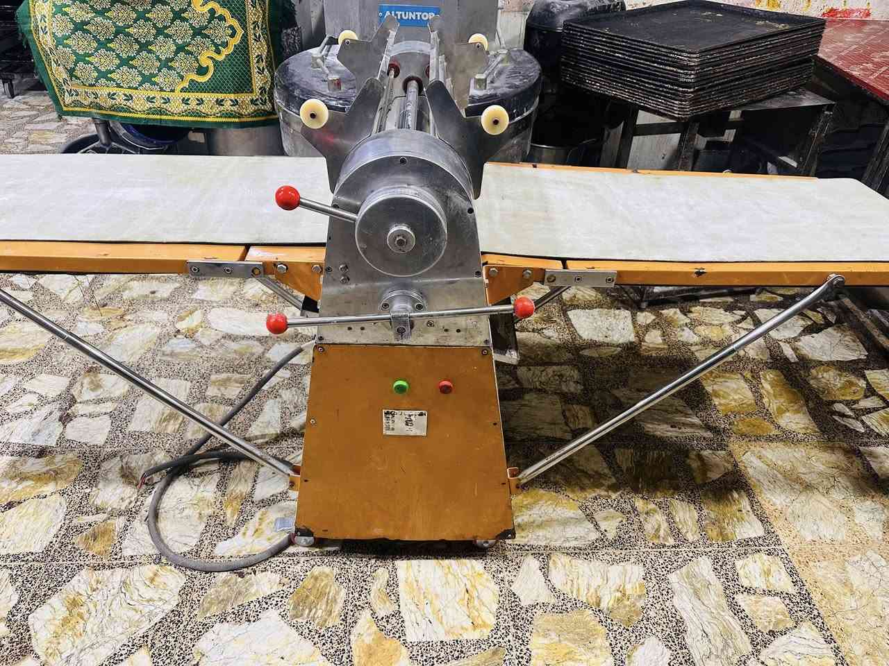 سلام عليكم اعادة النشر بسبب الوعود الكاذبه لمو شراي لايواعد وميجي رجاء رجاء
شيتر تركي طول جناح 80سم وعرض 60سم خلاط تركي 40لتر عندي خلاط تركي اكنتوب60لتر العنوان بغداد لاستفسار على رقم ***********
***********
