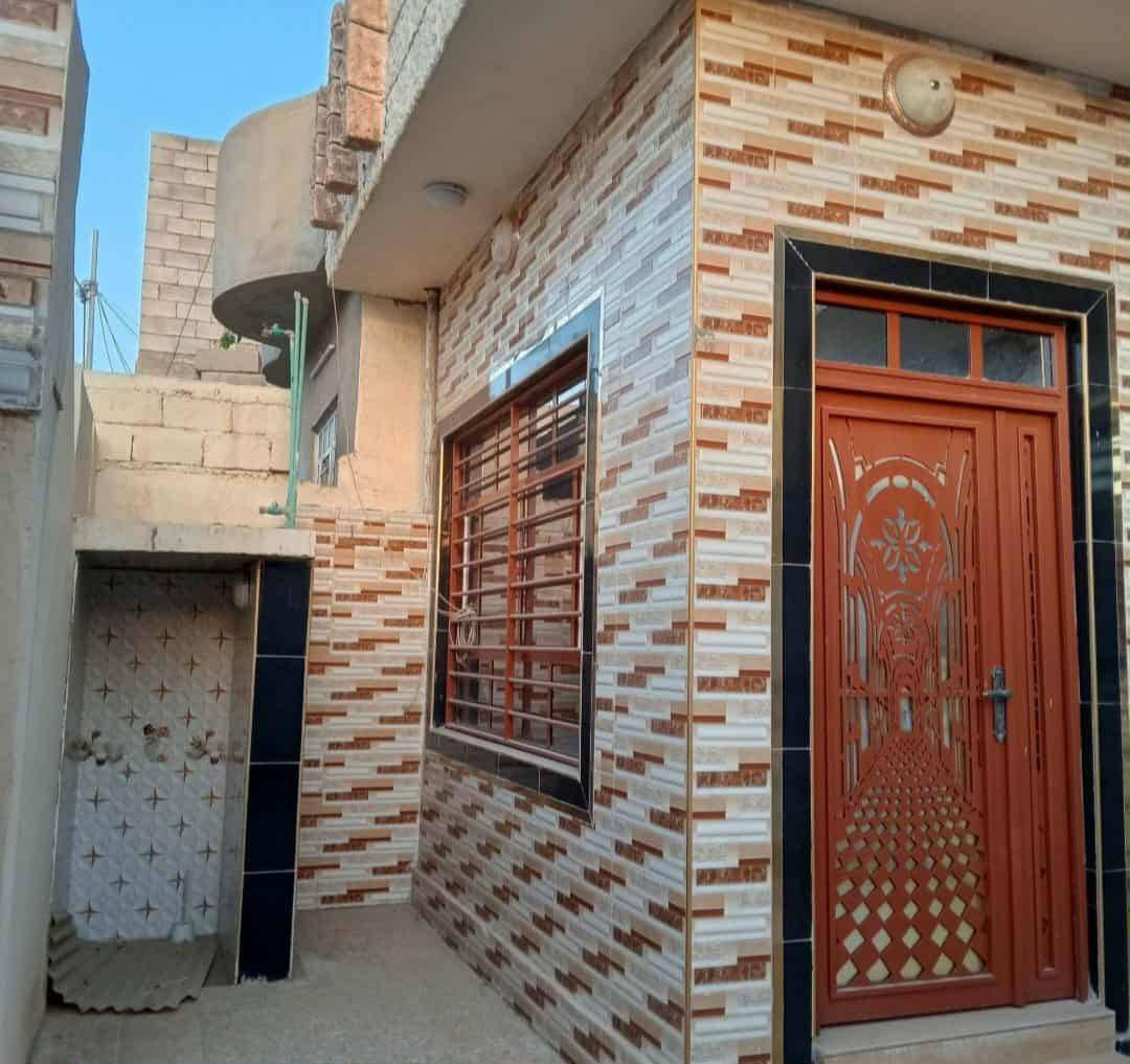 للبيع دارسكني مساحه 160طابق واحد بناء حديث غرفتين واستقبال وهول داخلي ومطبخ البيت فارغ والتسليم فوري مفرق  تلكيف مقابل جمعيه النور زراعي حق تصرف مع كارت  بلديه للاستفسار مكتب البيت الرصين لتجاره العقارات ***********///***********
