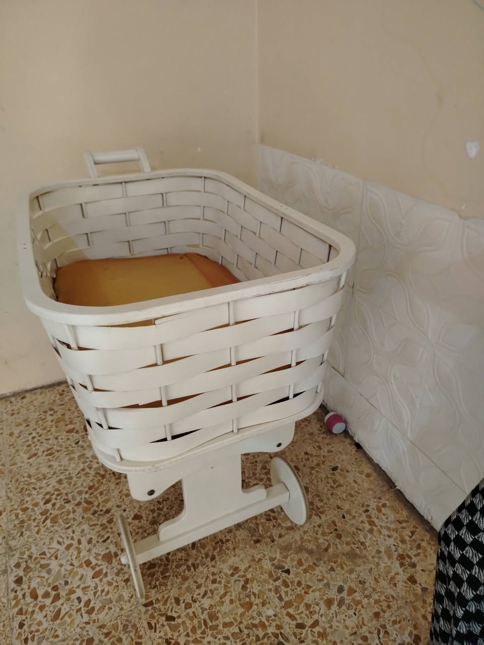 سلام عليكم تخت طفل خشب   للبيع السعر 45 وبي مجال نضيف ومرتب ينيم لي عمر 5 سنوات


**إذا كنت صاحب هذا الإعلان وتريد حذفه لأي سبب، رجاءا أرسل رسالة إلى الدعم الفني**