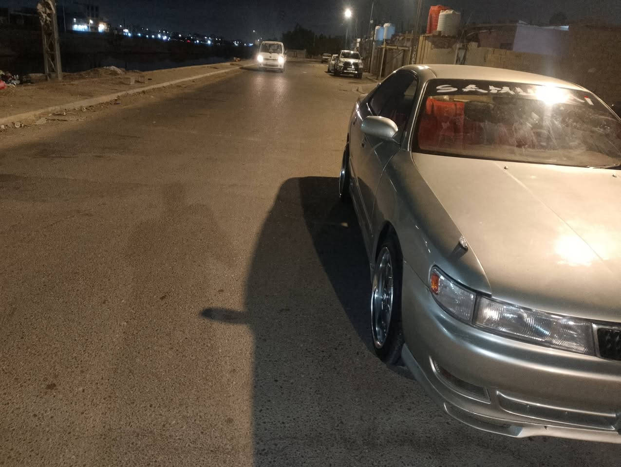 السلام عليكم شيزر نفخ رياضي مديل 93مكفولة كصة ونقل واصوليات كافة سنويه نافذة كير  مكينه ون جي مكفولات غرفة جديدة ويل18تخم تاير حداديه 50/100 السعر 63 وبيها مجال قليل مكاني بصرة ***********واتساب فقط***********اتصال
