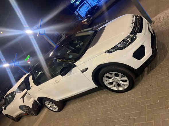 السلام عليكم،
للبيع  أو للمراوس حسب القناعه لاند روفر ديسكفري موديل 2018
🚙 ماشي فقط 22 ألف كم
🌍 خليجي – سردار
🎨 بدون ضربة أو صبغ
🔧 محرك 2000 توربو
📑 التحويل ثاني يوم

📍 الموقع: حي الجهاد
📞 للتواصل: ***********
