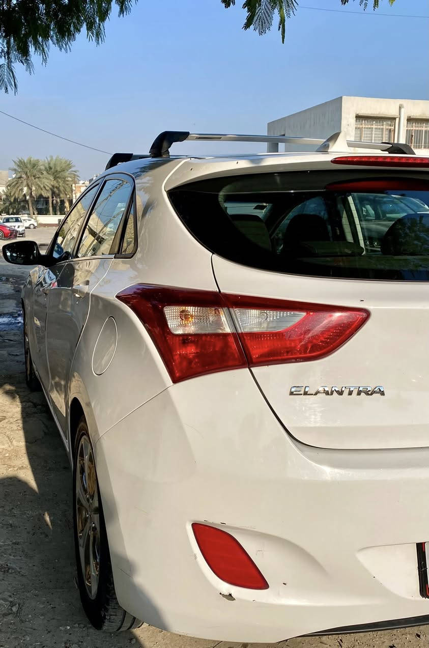 السلام عليكم
هواندي النترا للبيع موديل 2013 وارد امريكي رقم بغداد بااسمي ..
 الحادث فقط جاملغ السائق ومصلح نفسة 
(سونار السيارة موجود اخر صور ) السيارة ليبل واحد بدون تبديل
 المواصفات …
عداد الكيلو متر 59 
المكينه  دوش DOHC 2000 
بصمة 
تدفئة كشنات هيتر 
تبريد ثلج 
بصمة ابواب 
مسند للاكواب في الكشنات الخلفية 
 اشارة بالمري 
السيارة كلش حلوةو نظيفة وبعدها على البلاد 
رقمها بغداد وبااسمي 

سعرها 100 وبيها مجال جدا بسيط 

مكان السيارة بغداد / حي البنوك 
 للاتصال على الرقم ***********
مامتواجد على الفيس
