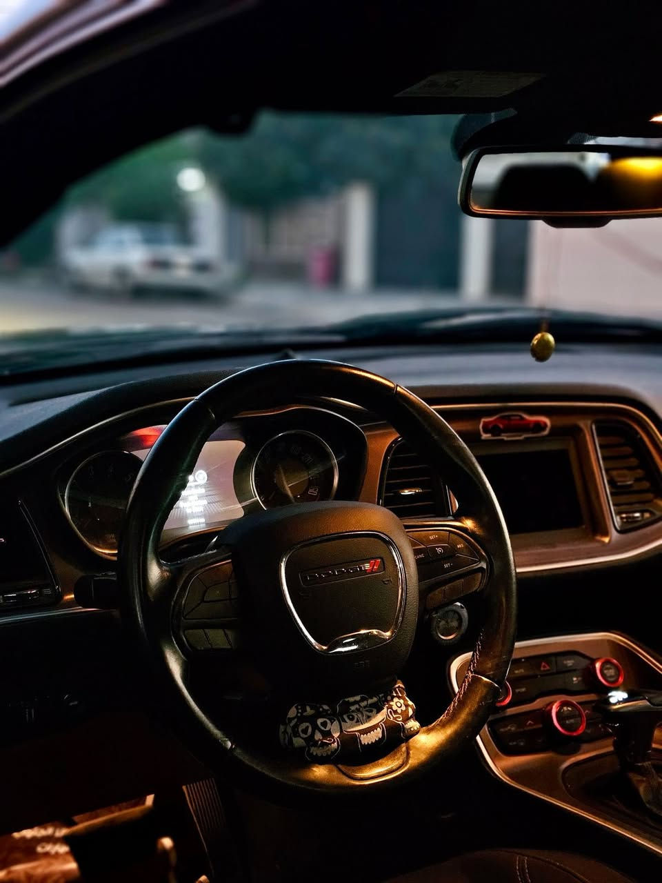 السلام عليكم
للبيع او مراوس بكورولا 25
جالنجر sxt 2019
ماشيه ٥٠ الف ميل 
الحادث قطعه وحده مثل ما موضحه بالصوره بدون ايرباك بدون دواخل
رقم الشاصي: 2C3CDZAG2KH750827
السعر :١٧٥ وبيه مجال
مكان السياره كركوك
***********
