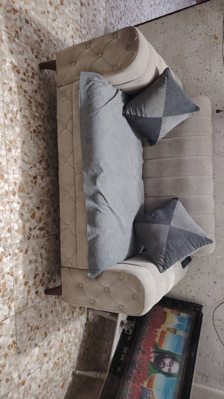 السلام عليكم تخم تركي 10 مقاعد للبيع سعر ٤٠٠


**إذا كنت صاحب هذا الإعلان وتريد حذفه لأي سبب، رجاءا أرسل رسالة إلى الدعم الفني**