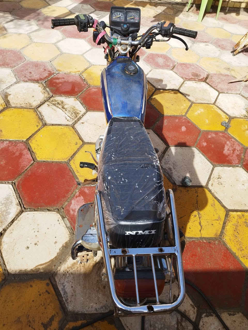 بارت موديل 2019 مكينه مفتوحه
تايرات امامي وخلفي توني شديتهن جدد كابريته وبلك وكوين وعقل ولايت وزنجيل كله بدلته جديد اوراق كامله 
السعر 600 مكاني الشطرة 
***********
