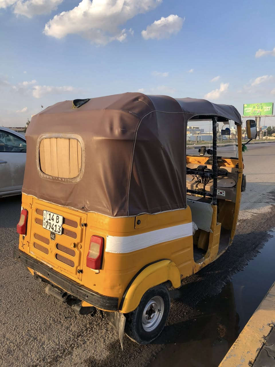 بيع مستعجل سعره4500 تكتك باجاج مديل 19 شهر 12 داخله رقم وسنويه نكليزي بسمي تحويل ثاني يوم تكتك مال جناي حداديه جديدة مسجل جديد دوشمه جديده تايرات جديدة بدي شوف لعين ومكينه مجفته شركه  مكاني بصره المعقل رقمي ‪0 778 123 5784‬
