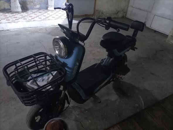 سلام عليكم دراجه شحن حجم 14 الاستعمال شهر ***********
