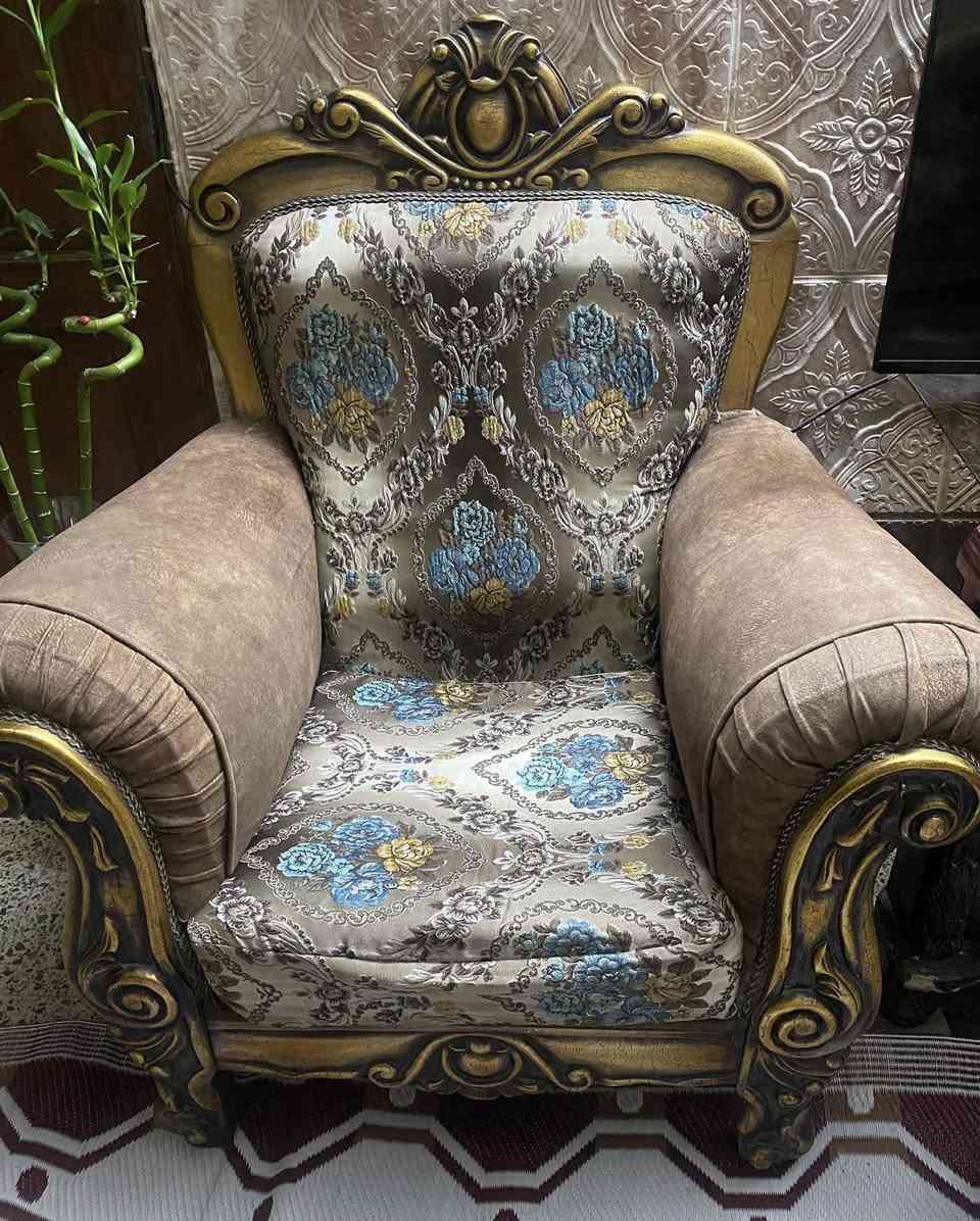 تخم ملكي عشر مقاعد مابي شي
450 وبي مجال 
بغداد


**إذا كنت صاحب هذا الإعلان وتريد حذفه لأي سبب، رجاءا أرسل رسالة إلى الدعم الفني**