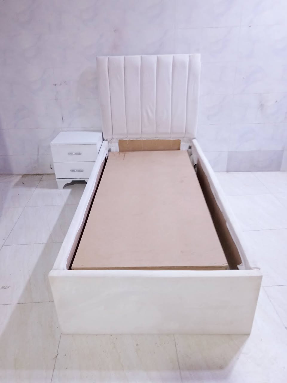نوستنی گەنجانە
1سیسەم 
دۆشەک
کۆمەدی
کانتور2تاک
دەست کرد
پاکوبێعەیب
نرخی 135هه زار
***********
***********
سلێمانی السليمانية, العراق
