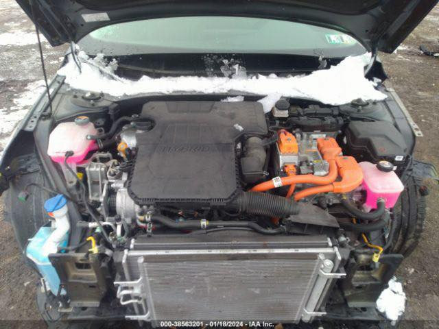 السلام عليكم إلنترا موديل 2022 للبيع 

ضرر موضح بالصور السياره كلها ليبل واحد بدون تبديل  صبغ فقط  البنيد والجاملغ اليسارالمتضًرر منٌ الحادث وبارد خلف السايق وباب السائق بارد بغداد والباقي كفاله عامه من التبديل والصبغ وكفالة جميع الايرباكات 
  
 مواصفاتها 
- بصمة تشغيل ابواب وصندوك
- فتحة سقف ( سلايد روف ) 
- محرك1600 هايبرد 
 - كاميرا  
- تبريد بيانو لمس 
-تبريد منفصل
- رادارات 360 درجة ( امامي جانبي خلفي ) 
- التحذير عند فتح الباب 
-رجاج ستيرن عند تحذير الرادار الامامي
- تحكم ستيرن 4 جهات 
- دشبول 4 وضعيات متغيره 

-لد متغير 10 الوان بالدشبول
 كشنات كهرباء سائق فقط  
- 3 وضعيات قيادة  
- مثبت سرعة ذكي ( التحذير عند مغادرة المسار )
‏- Auto Hold التوقف لفترات قصيرة
- سايد بريك بصمة 
-شاشة بلازمة حجم كبير لمس تدعم نظام الابل كار بلي والاندرويد اوتو و خرائط GPS  
-شحن واير ليس 
-ويل كب ١٧  
-تشغيل عن بعُد 
-اضواء ترحيب عند الاقتراب 
- مازدات لد نهاري + زنون  
-لد خلفي
-نقط عمياء في المري الجانبية
-تدفئة تبريد بالكشنات 
-كير اوتماتيك و S 
-تحديد مسار وقيادة ذاتية
- رادار امامي 
      رادار خلفي 
- مانع انزلاق 
السيارة فوول مواصفات 1-1 
السعر 137$ وبيها مجال للشراي فقط 
-رقم الهاتف ⬇️
 ‭***********‬
مكان السياره : بغداد الكرخ
