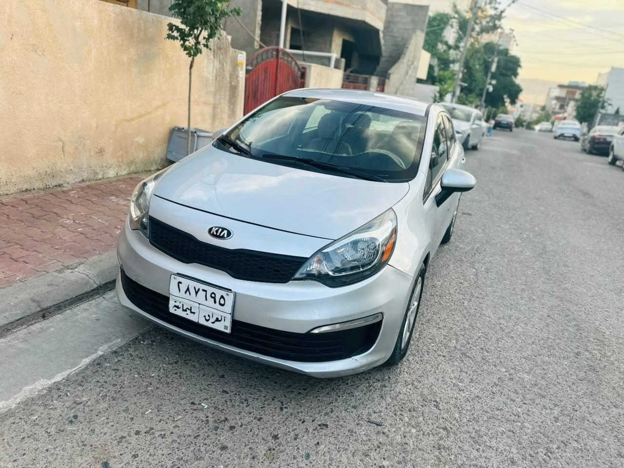 للبيع كيا ريو ٢٠١٧ كير اتوماتيك وارد امريكى محرك جي دي اي حجم ١٦ نظام ايكو تحكمات بالستيرن سونار موجود بالصور ملاحظة سيارة مال بيت للاستفسار ***********
