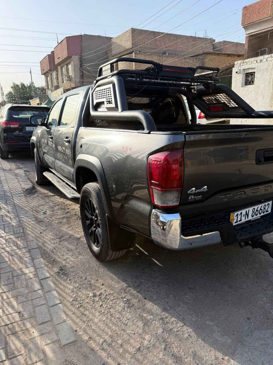 تاكوما موديل 2018 وارد أمريكي حادث جاملغ 6سلندر تبريد تدفئه شغال حداده صدر نضيف كير اوتماتيك 
مكان بغداد.  الشعب 
سعر 185 
***********
