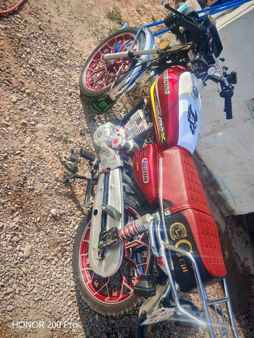 سلام عليكم شباب سيفان موديل24لدراجه الدراجه خير من الله سعر6050 وبيه مجال شي بصيط رجان لحد يعلق بدون سببب رقمي *********** مامتواجد عل خاص
