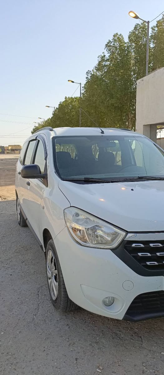 البيع رينو لودجي مديل ١٩ رقم ذي قار مكفوله سياره
مكان الديوانية سياره جديده حته كشنات ماشادهن اي ستفسار اني بل خدمة


**إذا كنت صاحب هذا الإعلان وتريد حذفه لأي سبب، رجاءا أرسل رسالة إلى الدعم الفني**