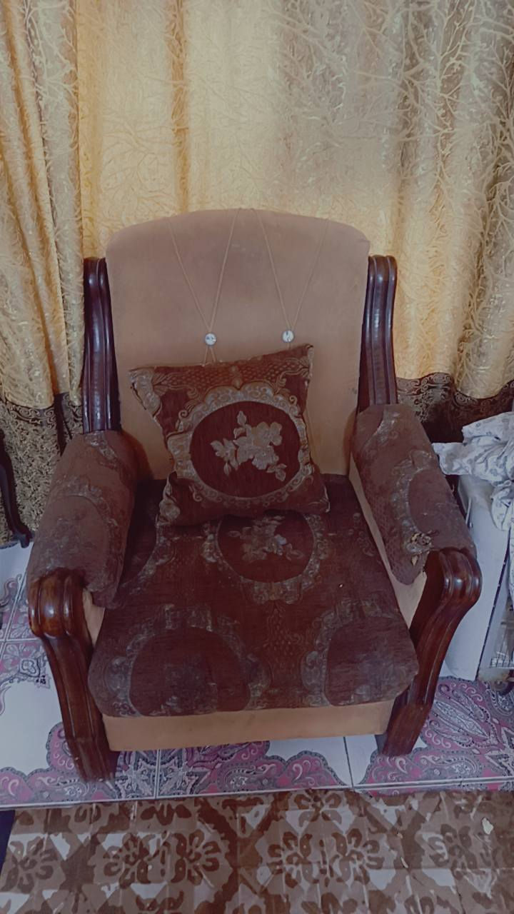 للبيع نضيف فقط كرويته وحده نازله شويه عشر مقاعد ب 150 مكاني بغداد بي مجال


**إذا كنت صاحب هذا الإعلان وتريد حذفه لأي سبب، رجاءا أرسل رسالة إلى الدعم الفني**