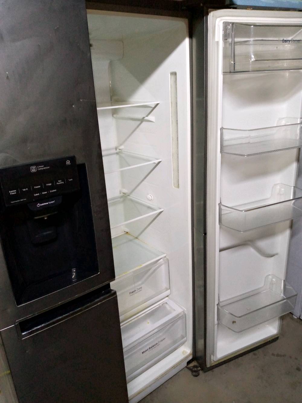 ثلاجه ال جي حجم كبير انفرتر للبيع محتاجينه ودنبيعها الشراي يتفضل خاص مستعجلين على بيعتها نظيفه على الفحص