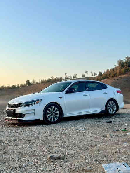 سلام عليكم للبيع 
كيا اوبتما 2016   Ex امريكي رقم بغداد الجديد بسمي سنويه لل 28  محرك 2400 gdi .. السياره بيهه اربع قطع صبغ  بدون لا تكم ولا شي  
 سياره حادثهه خلفي بدووون ايرباك كلهم سليمات بدون  لا لغوود ولا شواصي كلهه مكفووله 
مواصفات 
- شاشه  car play  
- بصمه + تشغيل عن بعد 
- كامره خلفيه دواره
- تحكم ستيرن جهتين 
- ٣ مودات قياده
- نظام ABS
- مثبت سرعه Cruse
- مري شفط + ترحيب
- نقطه عمياء
- حساسات
السياره جديده وعليهه ادامه تايرات جدد وتبريد كله جاهزز
وبالخير ع الياخذهه …
سعر  125 وبيهه مجال بسيط .. مكاني بغداد حي جهاد 
***********
