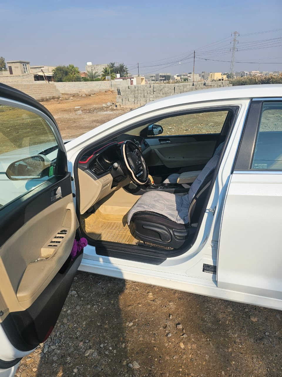 سيارة سوناتا موديل 2019 وارد امريكي لون ابيض محرك 2400 
 رقم اربيل.
حادثها صور موجودات بمنشور
موصفات es
 مكانها ديالى

***********
