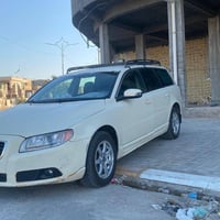 ، فولفو V70 موديل 2008 محور مكينة كامري 4 سلندر الفين وميتين بدون حادث...