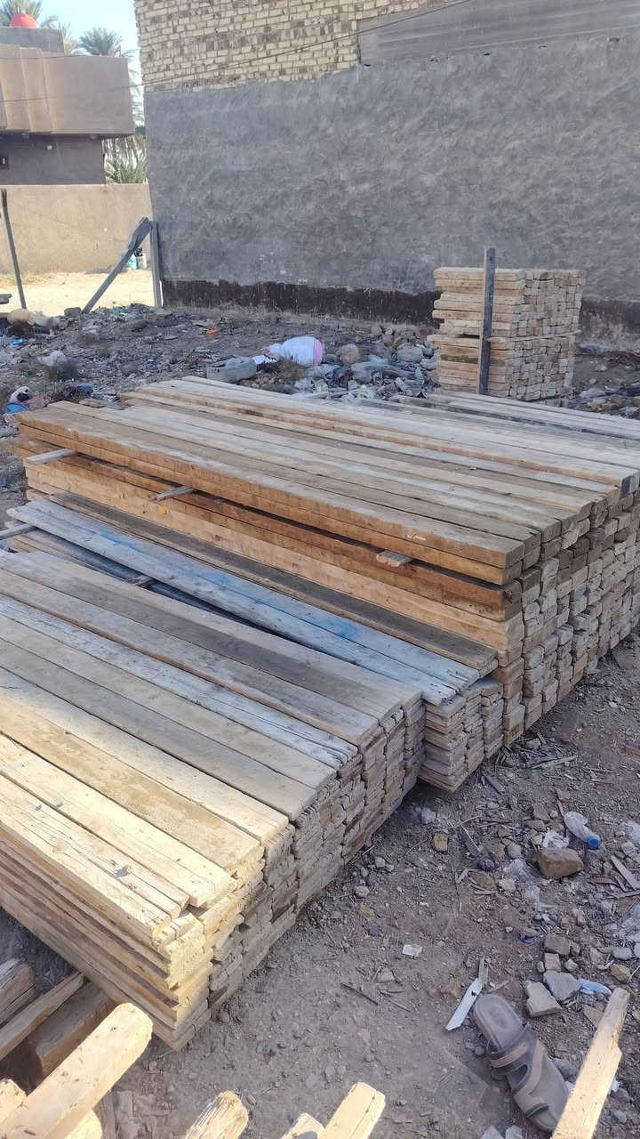 قالب خشب للبيع اخو الجديد تارس ونظيف. يدك 250 متر. العدد (12 مكعب وربع.)  بابل الحله ***********

