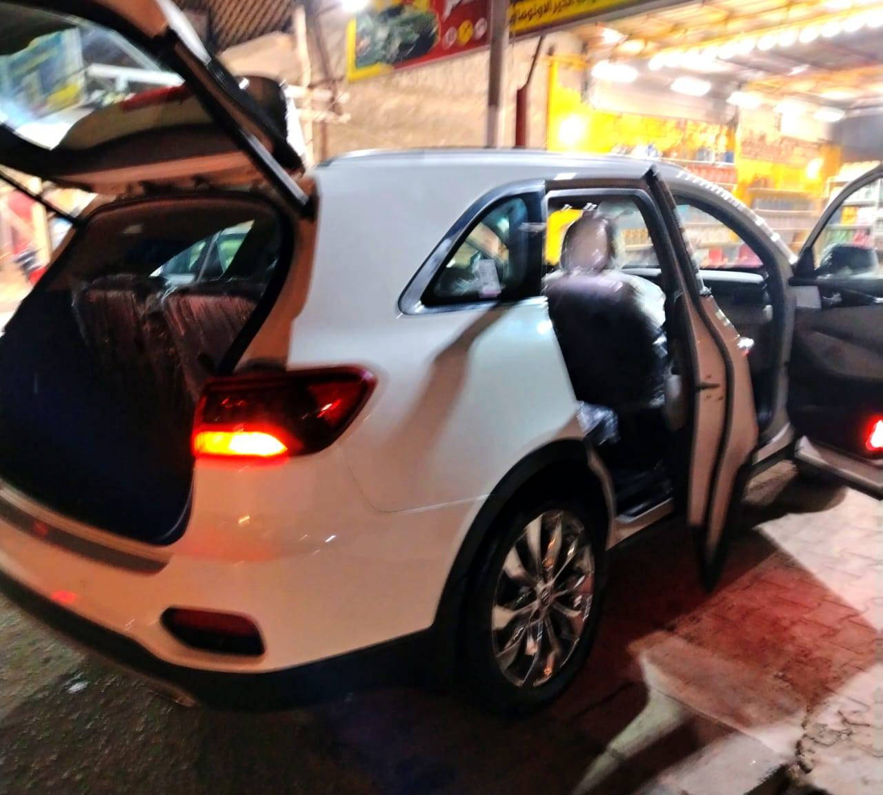 السلام عليكم
سورنتو موديل 2020
فول مواصفات 1/1
محرك 350، 6 سلندر، 8 نمر
فور ويل
كامرات 360 درجه
فتحه سقف
كشنات اماميه كهرباء
كشنات امامي وخلفيه تدفه و تبريد
هند بريك بصمه
تحكمات ستيرن
7 راكب
ثلاث قطع تبريد
لد امامي
بردات خلفيه
شاشه كبيره
تخم تاير جديد
بصمتين


**إذا كنت صاحب هذا الإعلان وتريد حذفه لأي سبب، رجاءا أرسل رسالة إلى الدعم الفني**