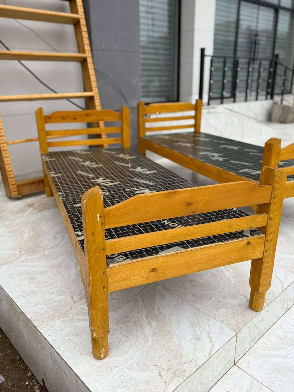 السلام عليكم🫡
عرض خاص ومغري بس 100 قفل    🔒
توفر لدينا من جديد  تخت نفر عدد 2 شغل درجه اولى🌿     شرط نظافه  والشغل 💯💯 والصور تحكم🌹
للاستفسار وتساب *********** مباشر🆕 ***********🆕
ومستعدون لشراء الغرف النوم المستعمله و الكناتير ✅
