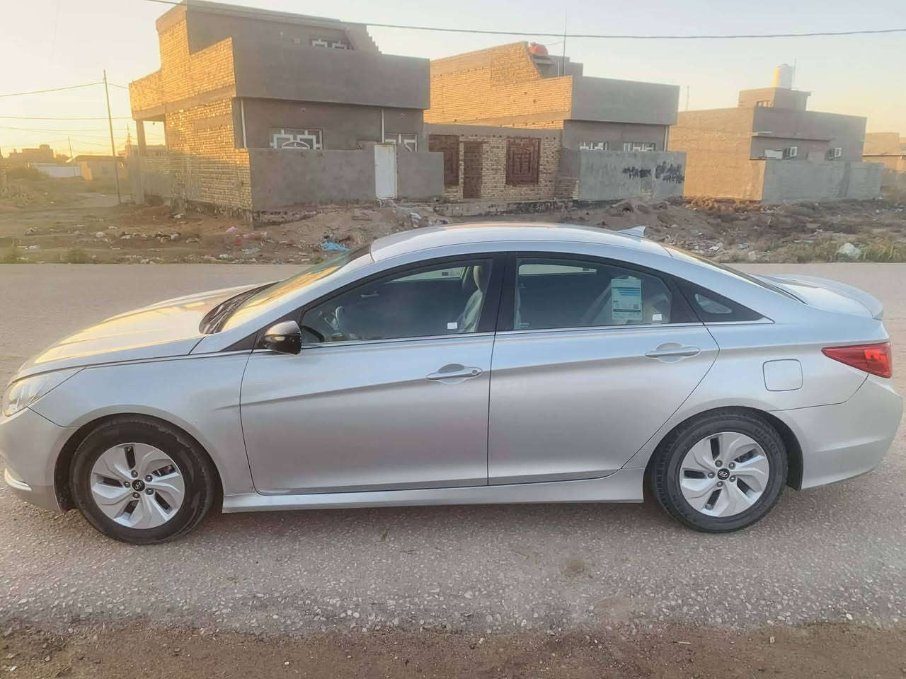 السلام عليكم 
سوناتا موديل 2014،وارد أمريكي،  باسمي،رقم ذي قار،حادثها 3 قطع باب ايمن امامي وجاملغ امامي و بنيد وبيهه تعديل وتعمير بالشاصي بسيط ،مكان بابل،سعر 94 وبيهه مجال .

رقمي ***********
