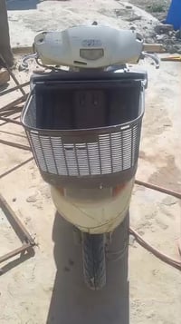 للبيع ستوتة وفراشة مكلف بالنشر اتصل 07728840910