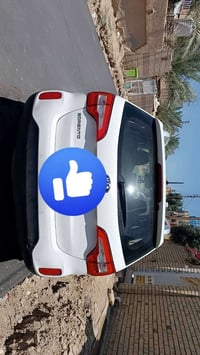 سورنتو ٢٠١٥ • ٢٤٠٠ • ٧ راكب