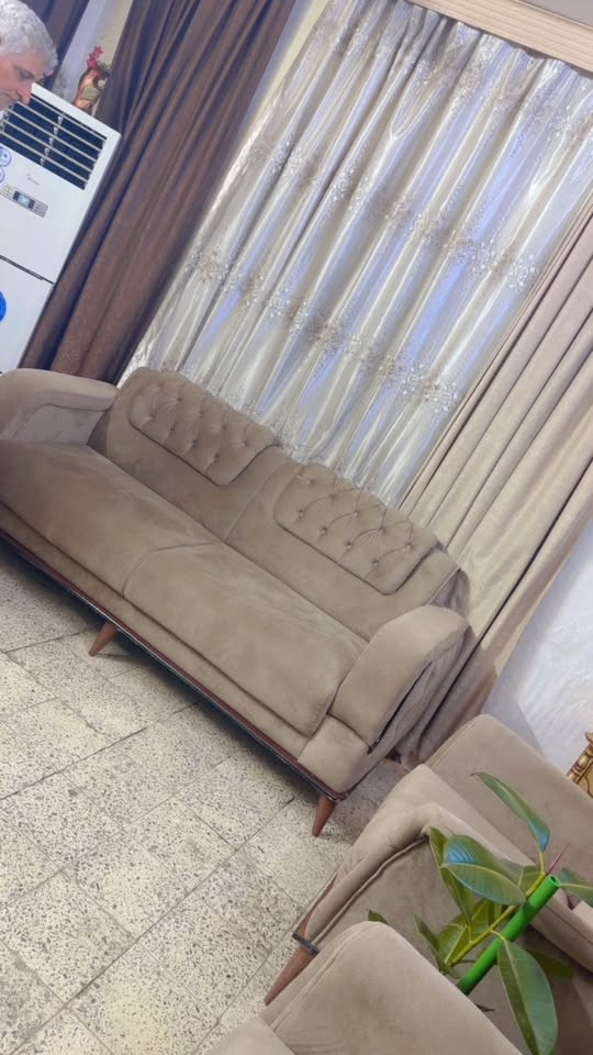 تخم تركي ٧ مقاعد وطبلات ساعة وشافطة ‭***********‬
