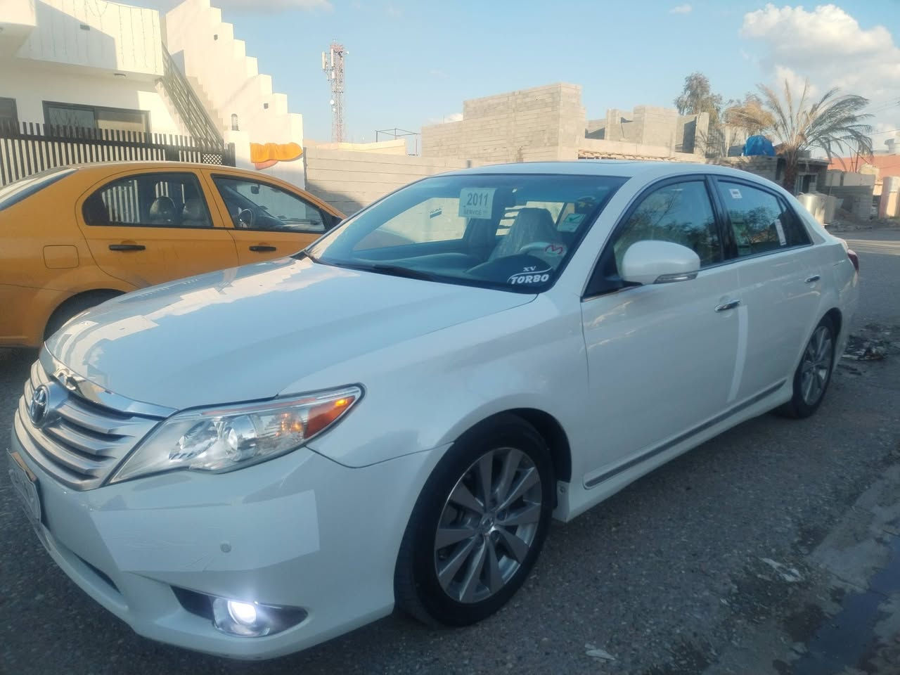 افلون 2012 
بس سنةوية كاتب 2011
بي قطعةصسعر صبوغ
سيارة فول ماصفات

لمتدت
سيارةت جاهزة مابي نقص
أراوس حسب قناعة
***********
***********
