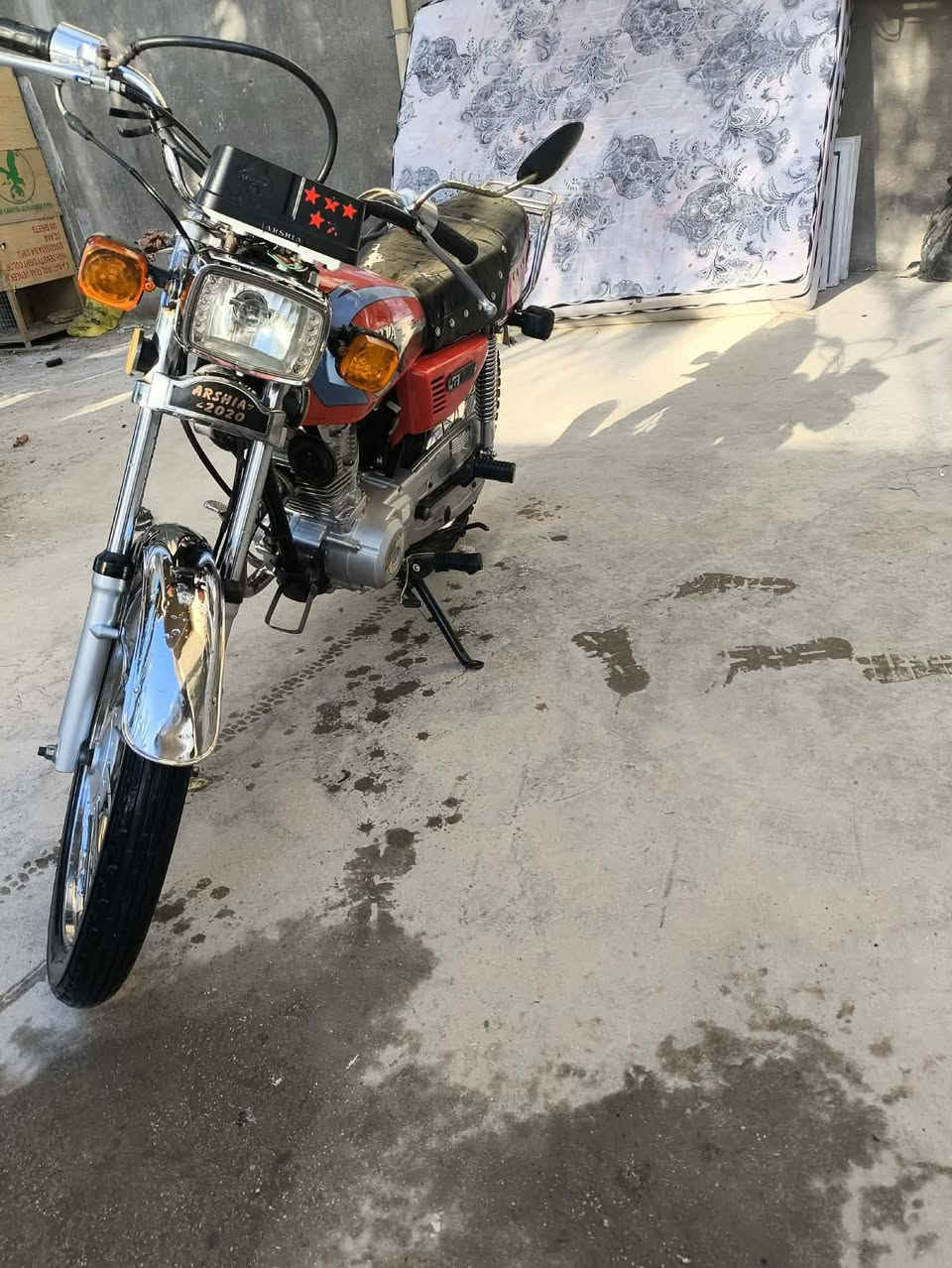 سلام عليكم دراجه للبيع  مديل 2020 نضيفه ومابيهه اي نقص *********** كاظم الخفاجي
