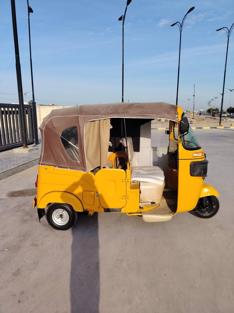 سلام عليكم تكتك للبيع مديل 22 مكينه مكفوله ما مفتوحه ***********
