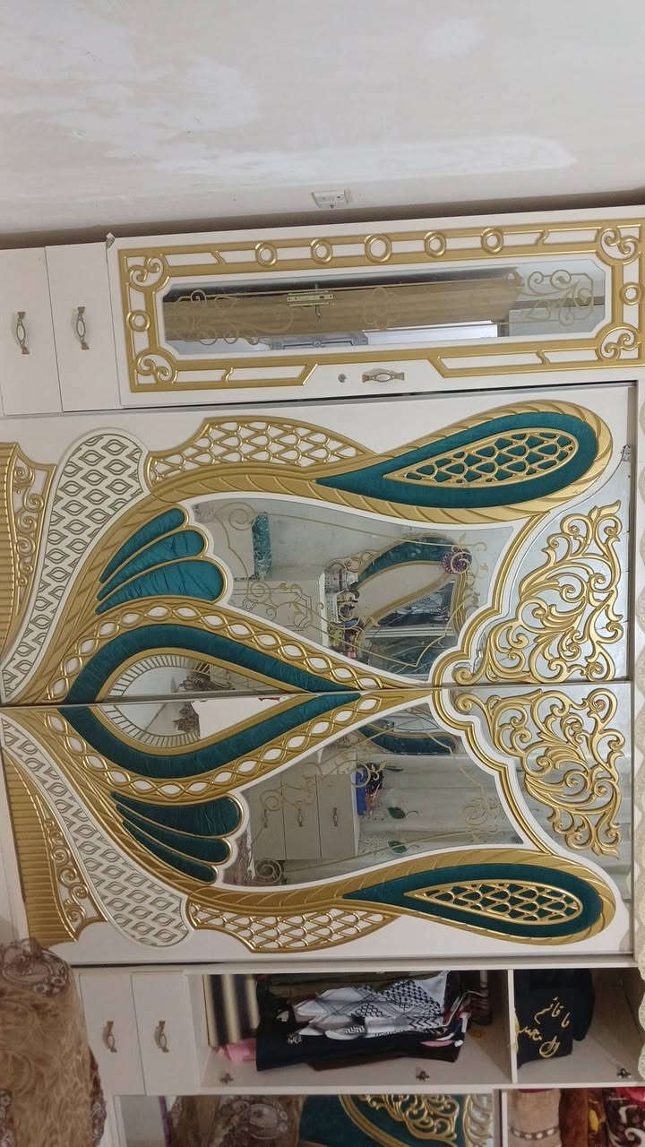 غراض مستعمله للبيع للإستفسار متواجد واتساب ***********

