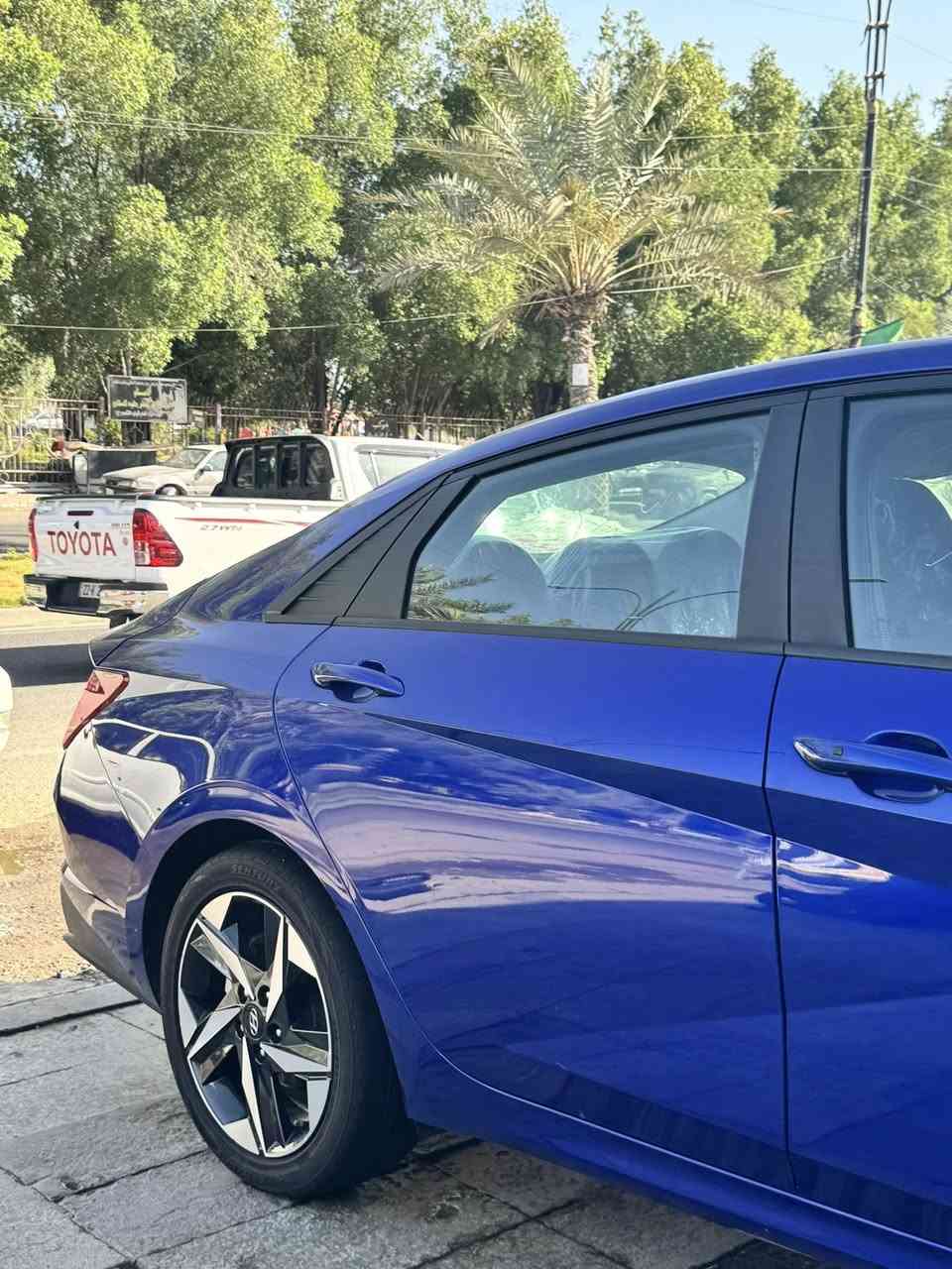 يالله
النترا بغداد 2023
محرك 2000 بانزين
مواصفات فول عده الفتحة
تشغيل عن بعد
جام اوتو 
رادار
شاشة متصلة دجتل
ايرباك دركة فقط
حادثها جاملغ جهت سايق
ماشية 68
سعر 158بيهه مجال بسيط
للاستفسار واتساب ***********
