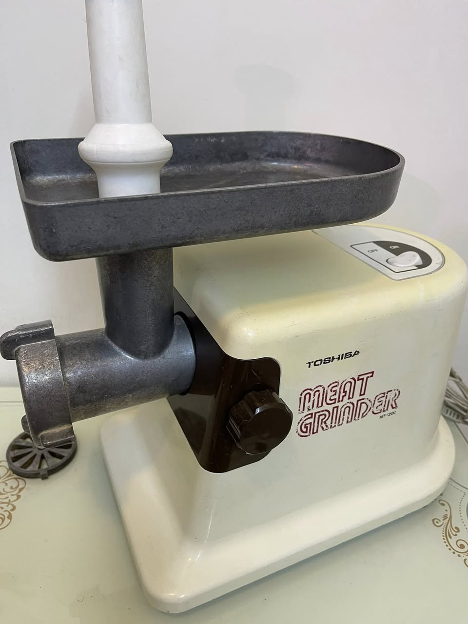 السلام عليكم
مثرامة لحم توشيبا ياباني الحجم الكبير كاملة وشغاله ع فحص نظافتها واضحة بالصور


**إذا كنت صاحب هذا الإعلان وتريد حذفه لأي سبب، رجاءا أرسل رسالة إلى الدعم الفني**