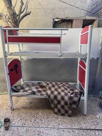 سرير • أثاث منزلي