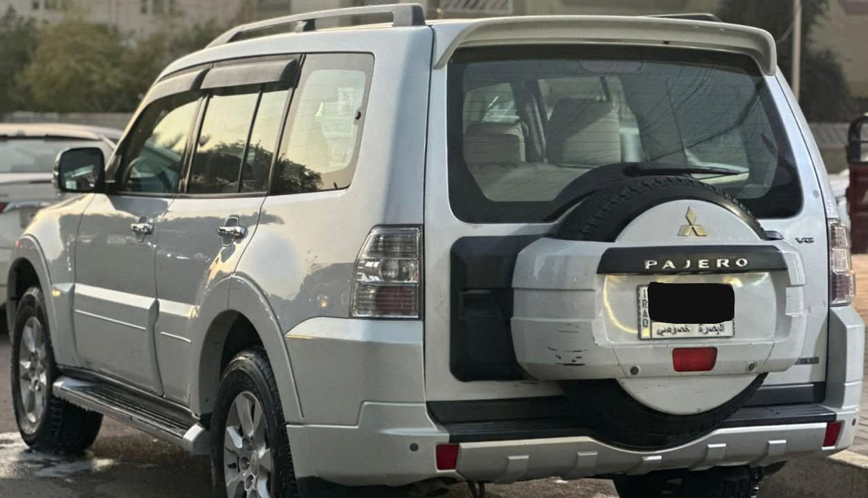 السلام عليكم مسيبوشي 2014حبتور وارد خليجي مكفوله ماعده بارد موضح بل صوره ول باقي مكفول السياره محرك وكير مكفولات حجم المحرك 6اسلندر 3500 مكفوله مواصفات السياراه فتحه طكتين 7راكب 3قطع تبريد حساسات خلفيه فورويل كشنات جلد+كشنات كهرباء ثنين اشاير مري +شفط زراك لايت سبير تعليك وبعد بيها اهواي مواصفات مذاكرهن السياره تبريد حداديه وباتري وتخم تاير وكهربايات كلها كفاله السياره رقمه بصره الماني وبسمنه شرط التحويل السعر 155وبيها مجال للطيبين استفسار علئ هذا الرقم *********** مكان السياره بغداد
