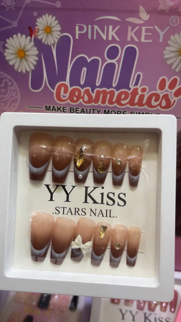 وجبه جديده من أظافر اكريلك 
مع ستيكرات لاصق 
ديزاينات لطيفه متنوعه 
متوفره في 
كوزمتك كچاني شار


**إذا كنت صاحب هذا الإعلان وتريد حذفه لأي سبب، رجاءا أرسل رسالة إلى الدعم الفني**