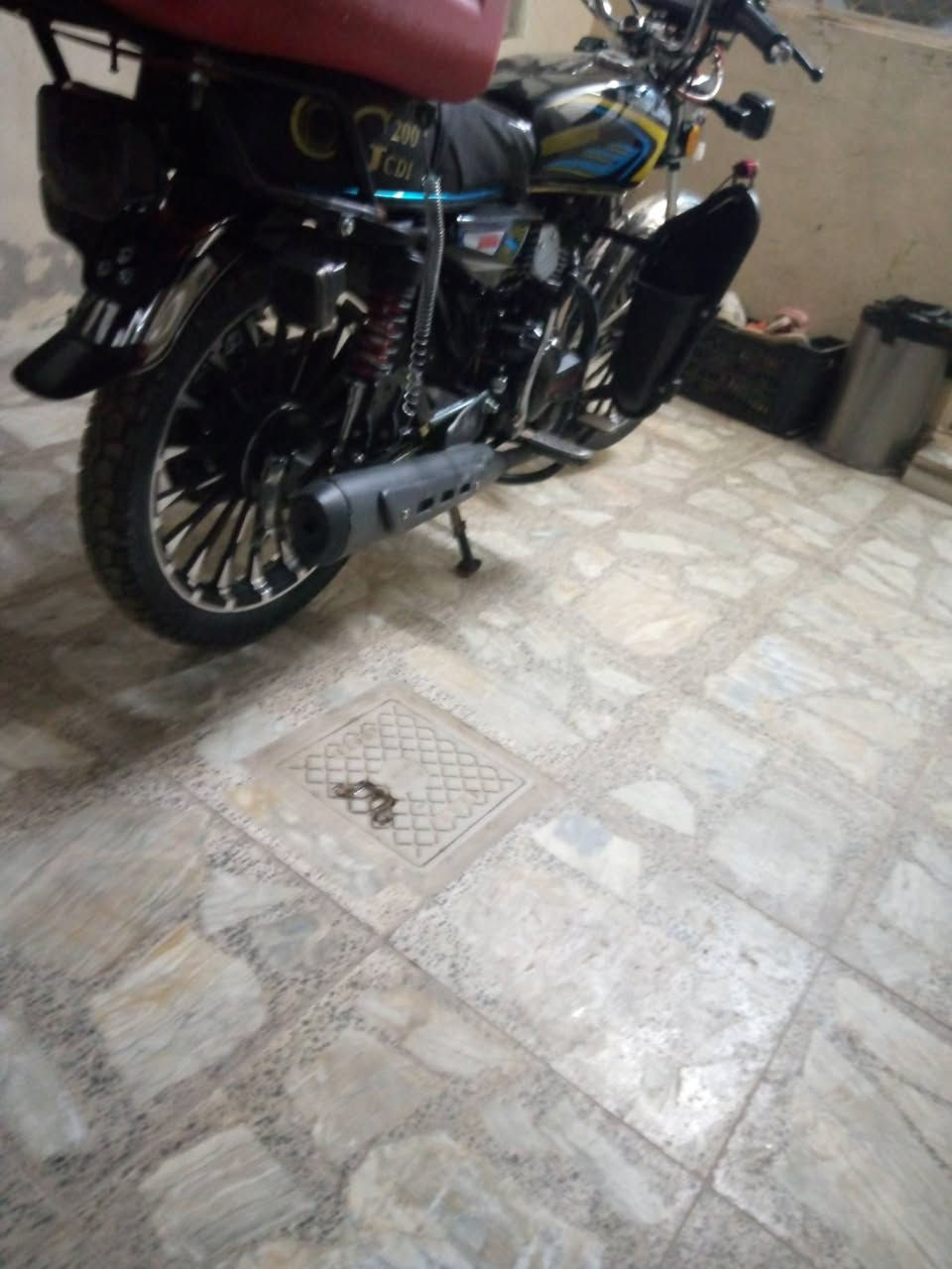 دراجة ايراني نظيفة زيرو للبيع
موديل 2026 
5گير 
السعر 850الف 
واذا اكو مراوس بدراجة نظيفة اراوس 
رقمي ***********
