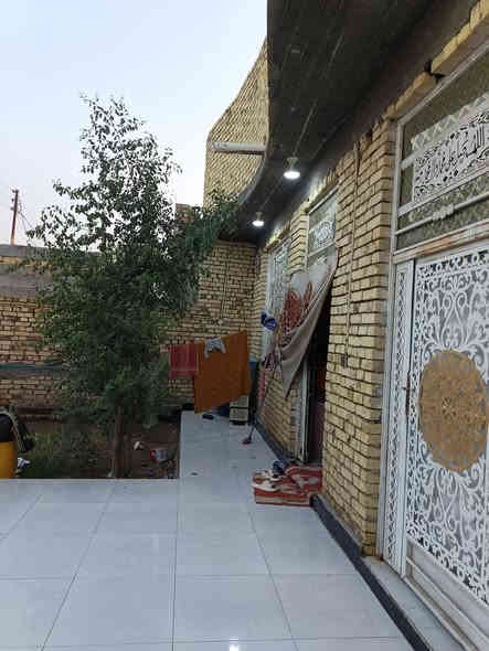 السلام عليكم بيت للبيع في منطقه السبل المساحه 220 يبعد عن الشارع التبليط 400 الاستفسار***********
