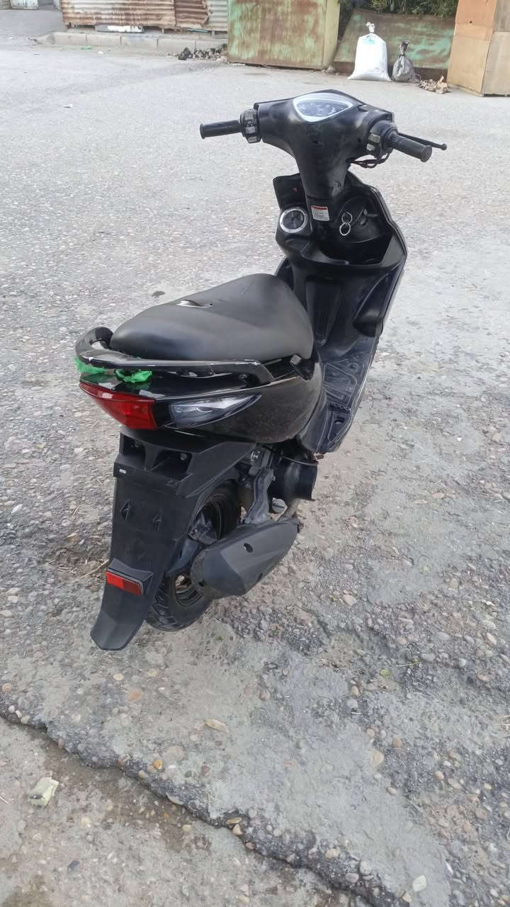 سلام عليكم موبايل2006دراجه نضيفه شغاله هيه ووراقه مامفتوحه المكان المجر الكبير قرية اليرموك سعر 650 رقم ***********واتساب
