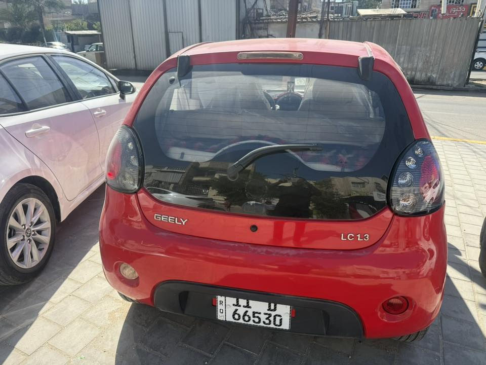 السلام وعليكم باندا  موديل 2012 بغداد بااسمي
ماشيه 35 سياره حلوه وجاهزه. السعر 42 وبيه مجال 
***********
