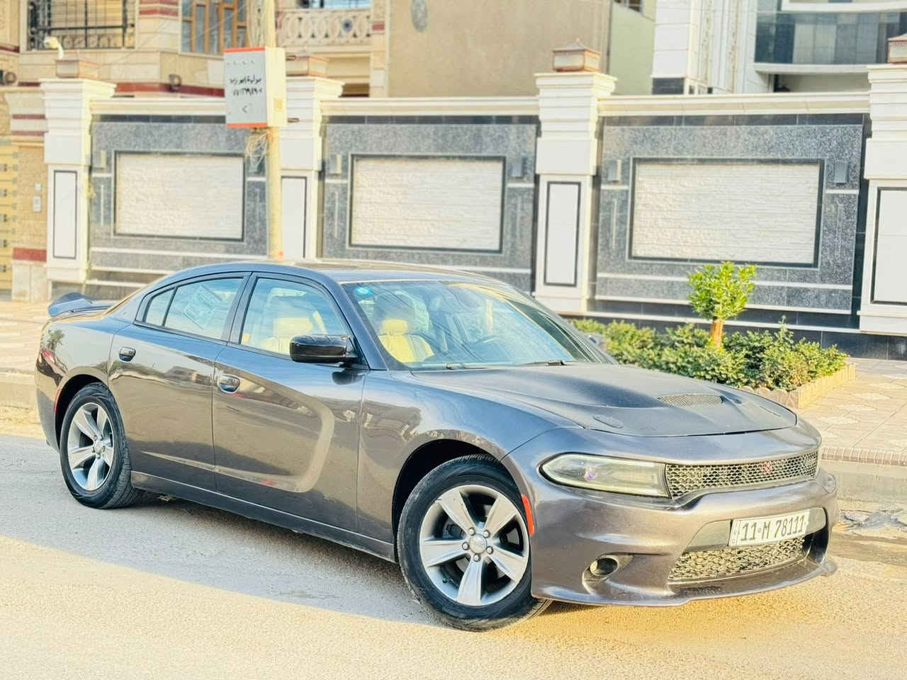 السلام عليكم للبيع جارجر2015   اصل
رقم بغداد بسمي هزه وفحص جديده 
بيها 3 قطع صبغ فقط الباقي مكفول 

معروضه148  وبيها مجال

رقم الهاتف***********

مواصفات فول 1/1 عده الفتحه 
بصمه 
تحكمات ستيرن 
كشنات حار هيتر
ستيرن هيتر حار 
رادارات جوانب 
حساسات أمامي خلفي 
تشغيل عن بعد 
كشنات كهربائي 
مري هيتر
رادارات جوانب 
مثبت سرعه 
تحديد مسار 
تخم تاير 
تبريد ثلج 

رقم الهاتف ***********
