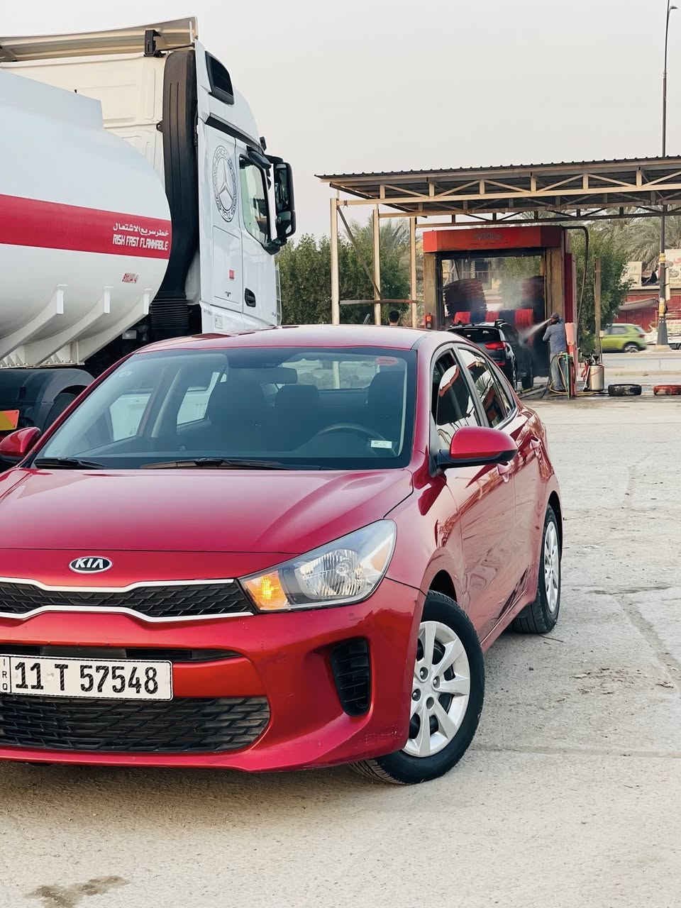 السلام عليكم كيا ريو موديل 2018رقم بغداد دولي حادثه جاملغ امامي مبدل بلادي نفس ألون فقط الباقي كفاله عامه سونار موجود مواصفات تحكم ستيرن شاشه كامره مكينه 1600مامفتوحه سياره جديده كلش وجاهزه مابيه اي نقص كير ومكينه تبريد حداديه كله مكفول السعر 112الشراي يتصل مكاني بابل ***********
