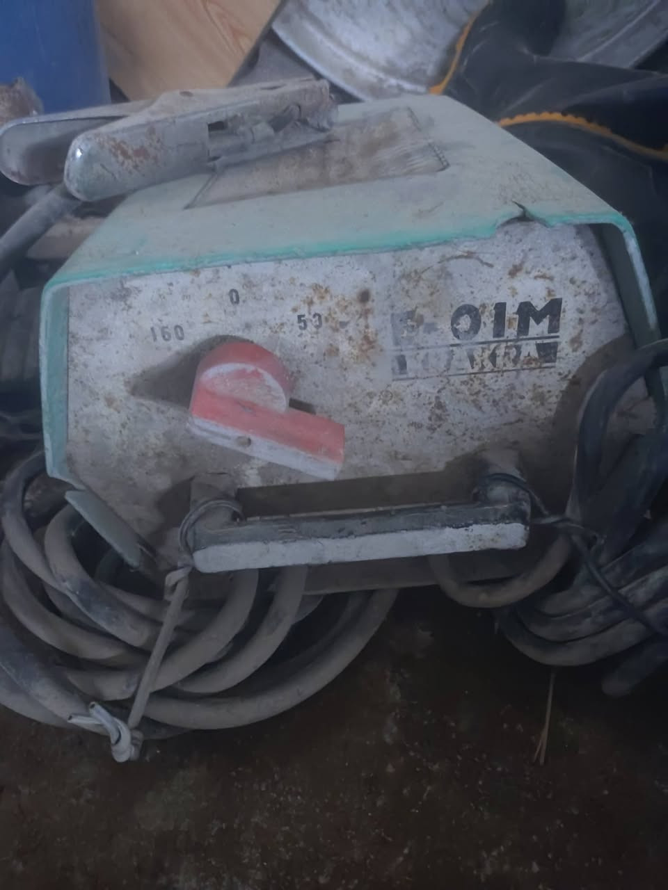 ماكنه لحام بلغاريه الاصليه شرط علي وضع الشركه ***********
